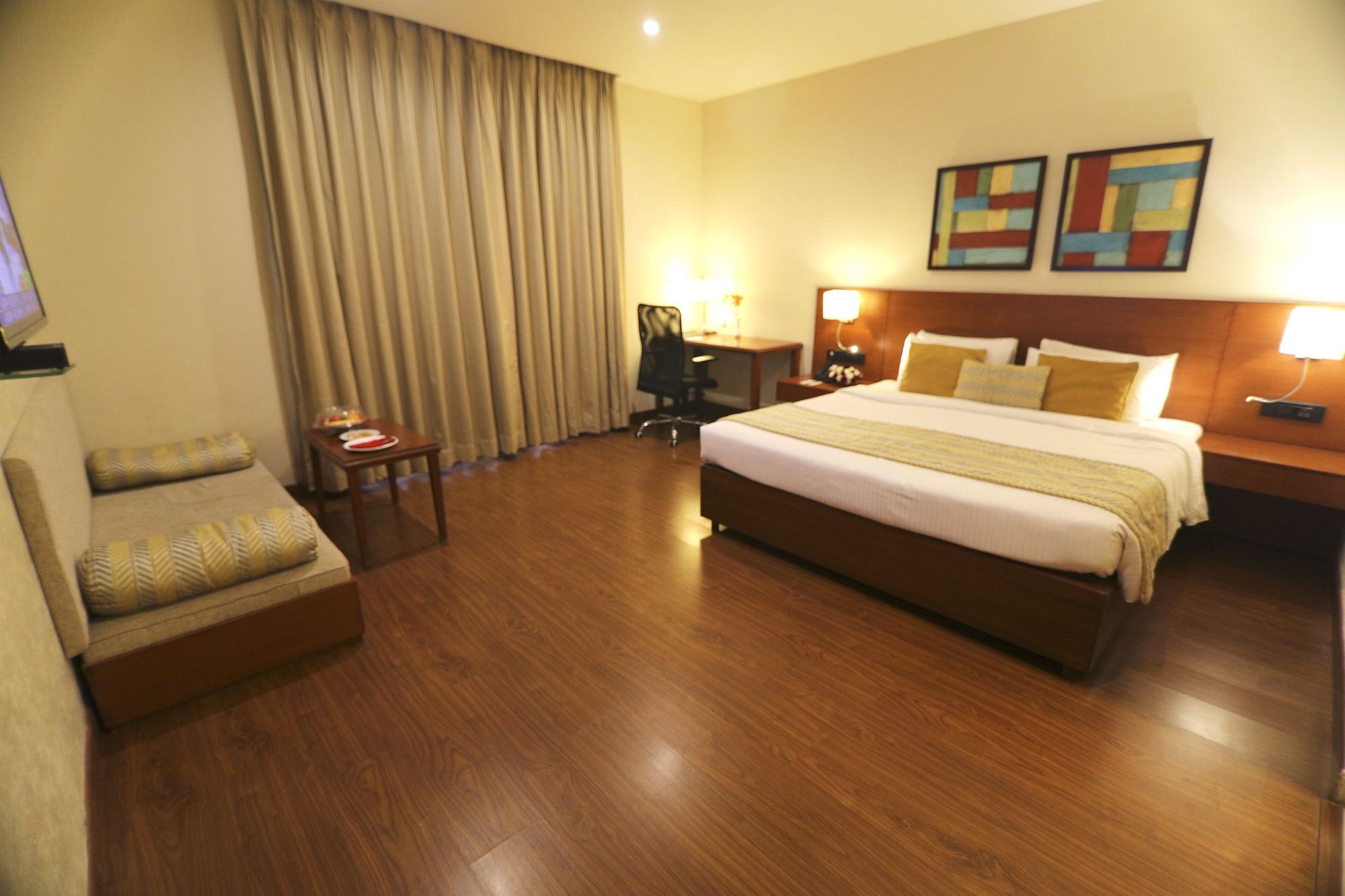 Siesta Hitech Hotel Hyderabad Eksteriør billede